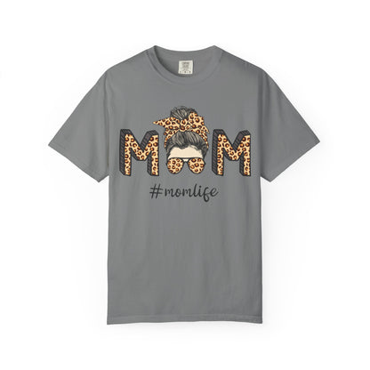 #Momlife Graphic Tee--