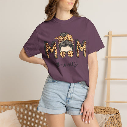 #Momlife Graphic Tee--