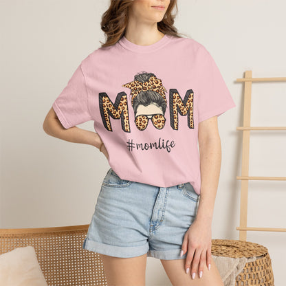 #Momlife Graphic Tee--
