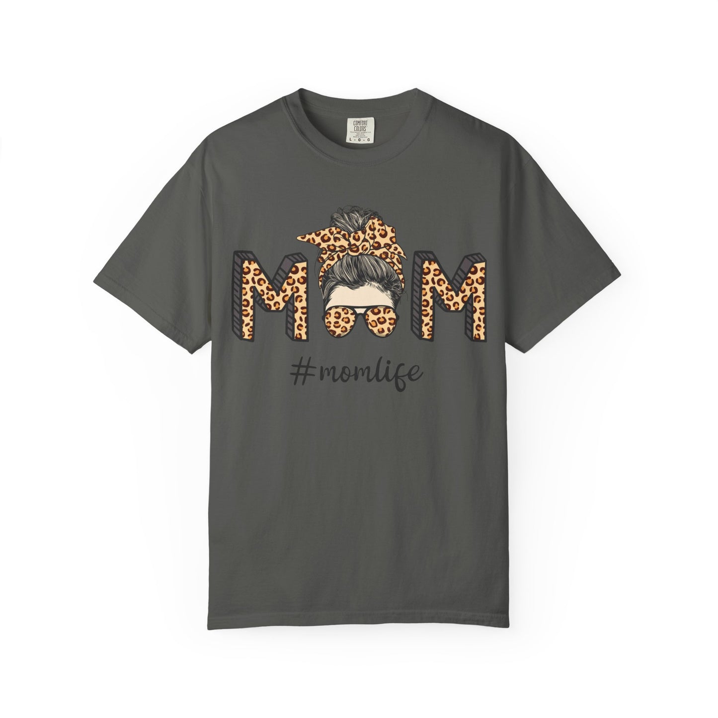 #Momlife Graphic Tee--