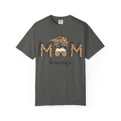 #Momlife Graphic Tee--