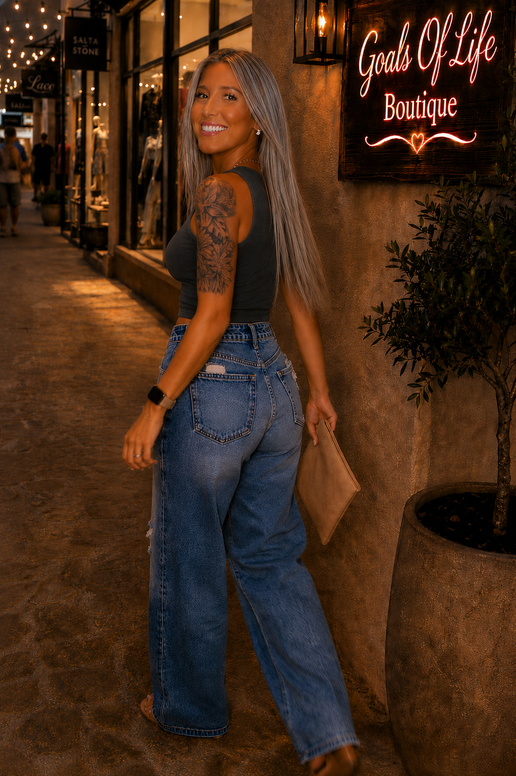 Distressed Straight Leg Jeans