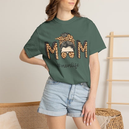 #Momlife Graphic Tee--