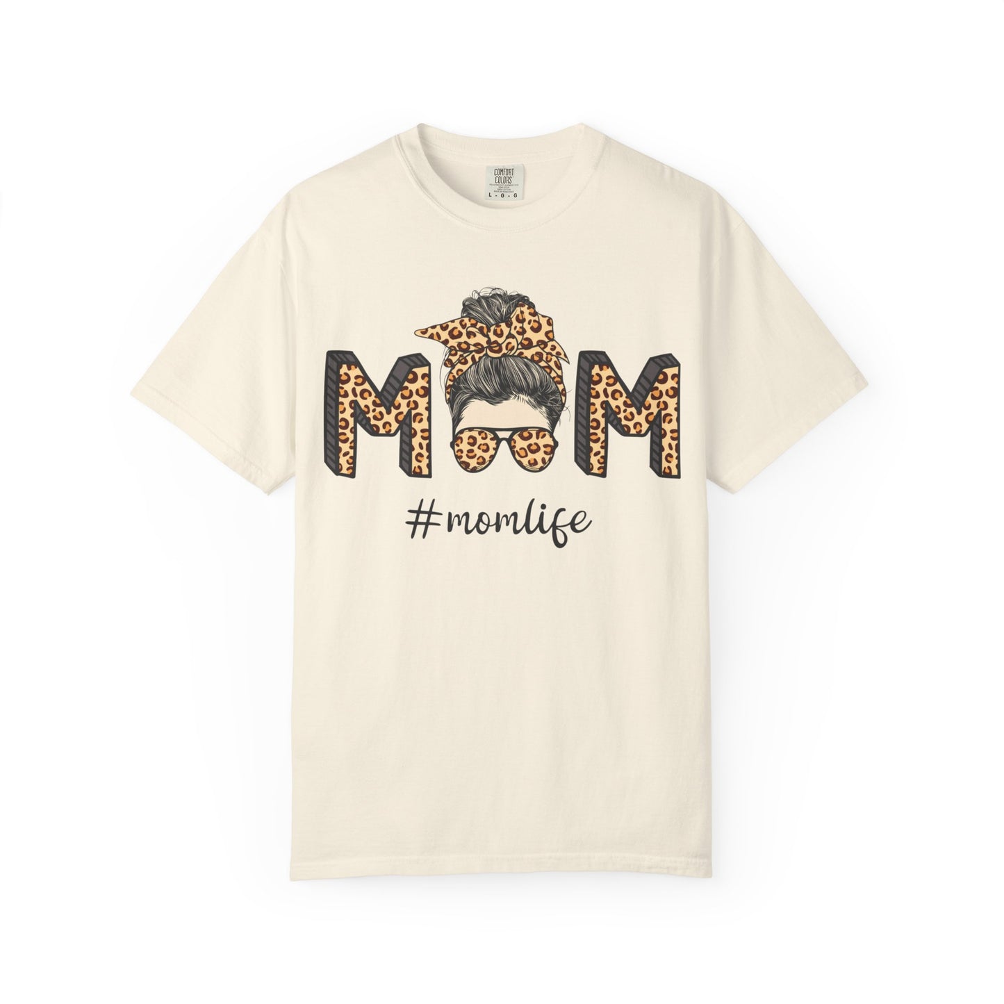 #Momlife Graphic Tee--
