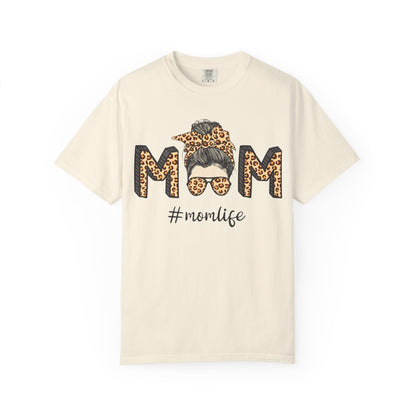 #Momlife Graphic Tee--
